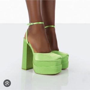 Moonchild Lime Green Satin Closed Toe Statement Platform Block Heels - US 9 NEW